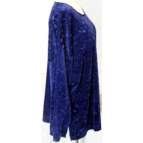 Extra Shenanigans Blue Embossed Velvet Rose Blouse Women's 3X Holiday Party - Picture 3 of 9